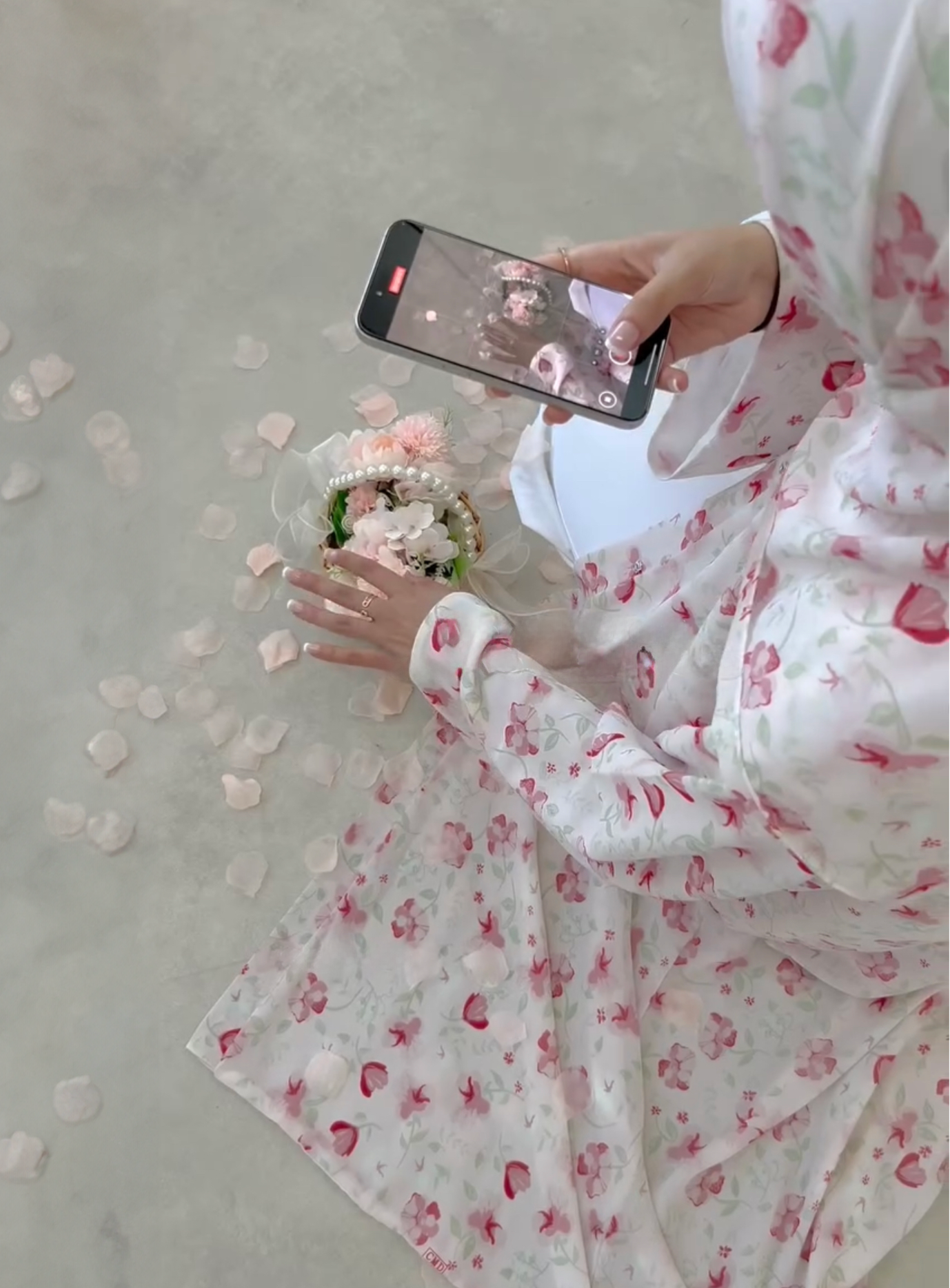 Rawdah Floral Abaya