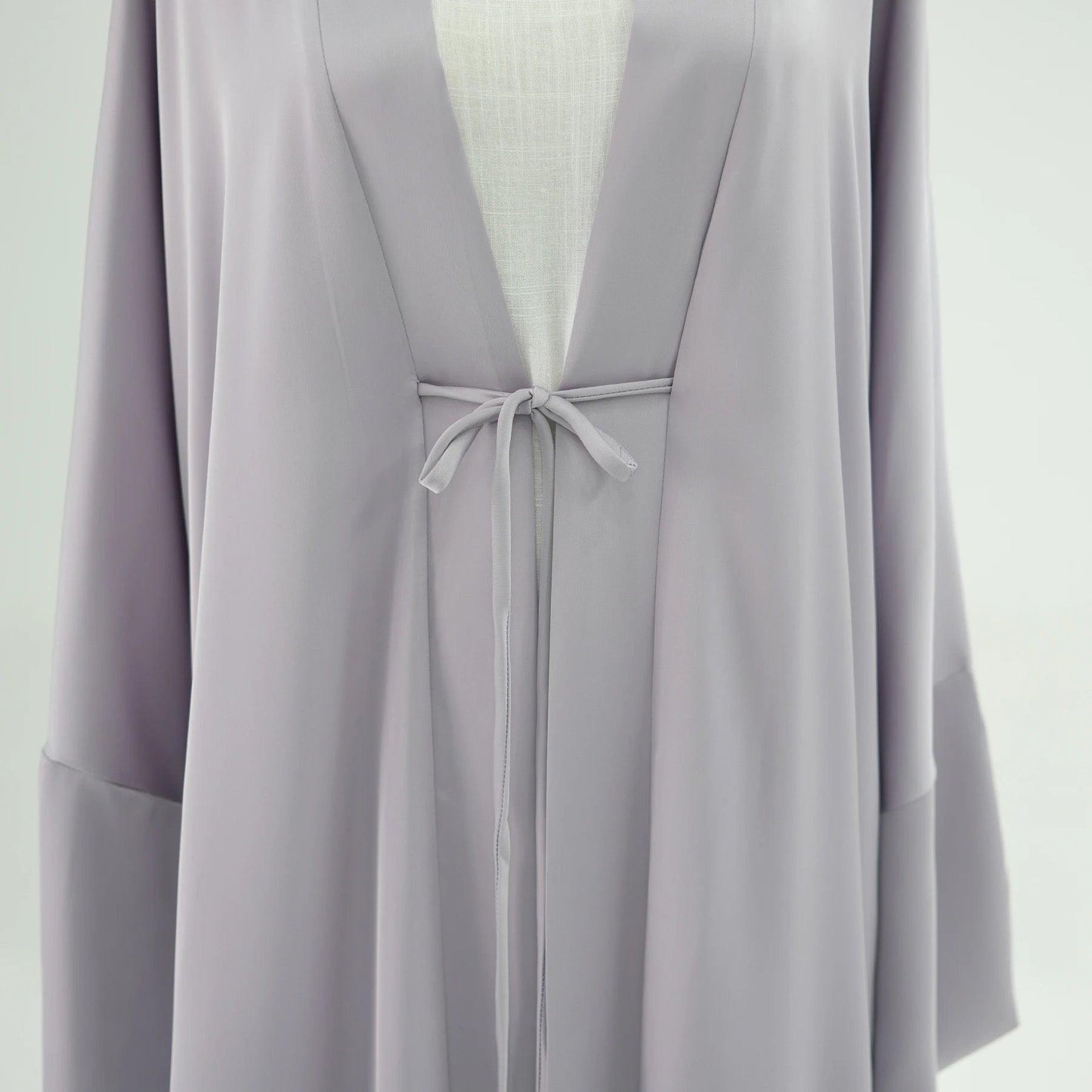 Princess Treatment - Mini Bow Slit Sleeve Abaya