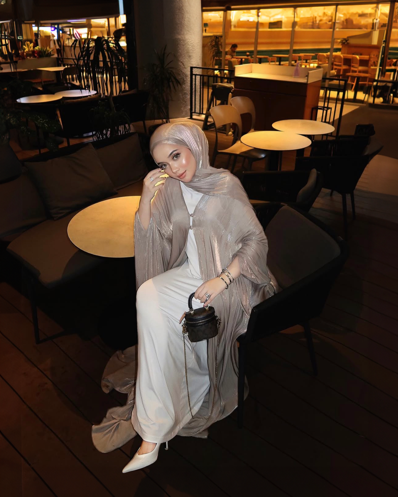 Sahra Organza Open Abaya