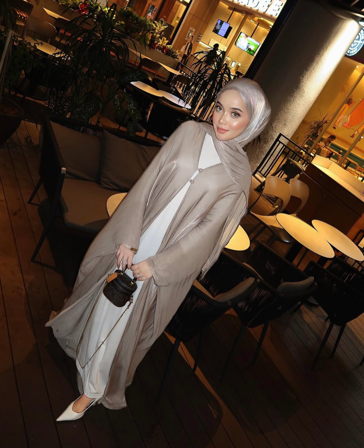 Sahra Organza Open Abaya