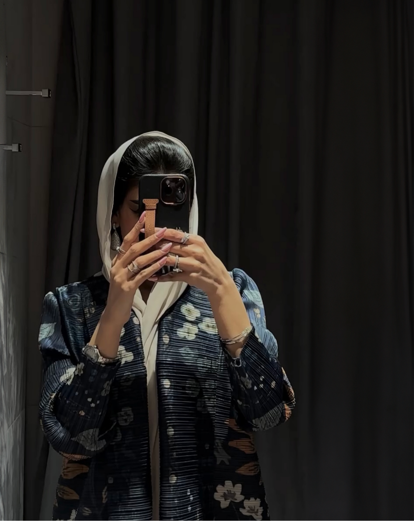 Rania Pleat Abaya