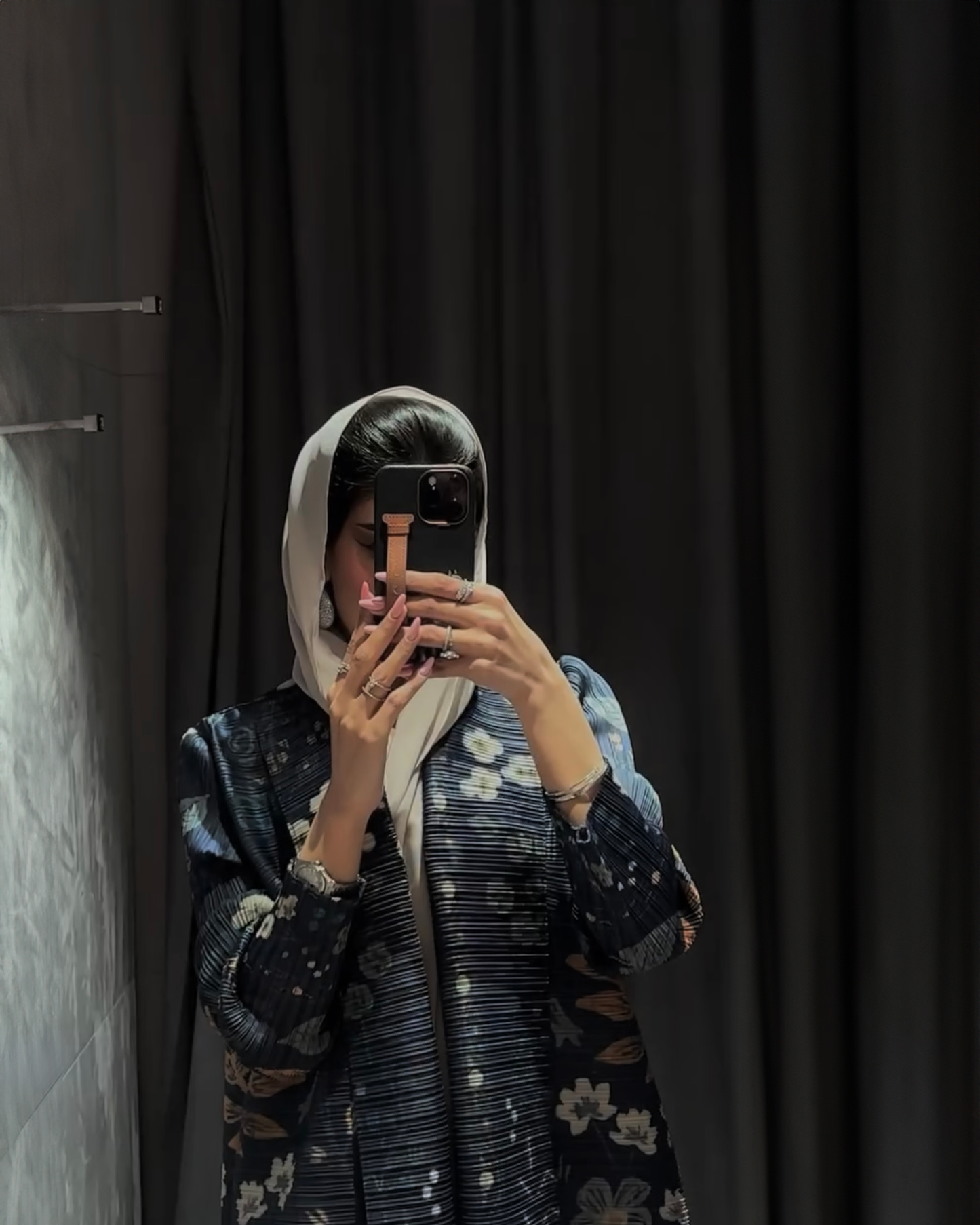 Rania Pleat Abaya