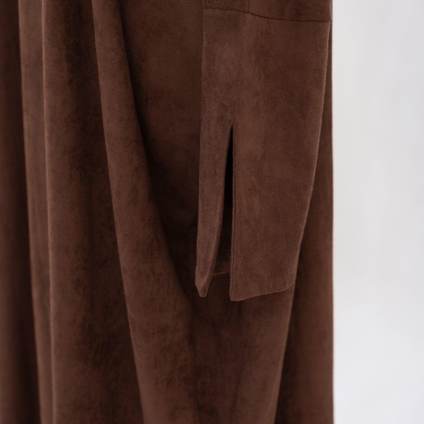 Velvet Slit Sleeve Detail Abaya