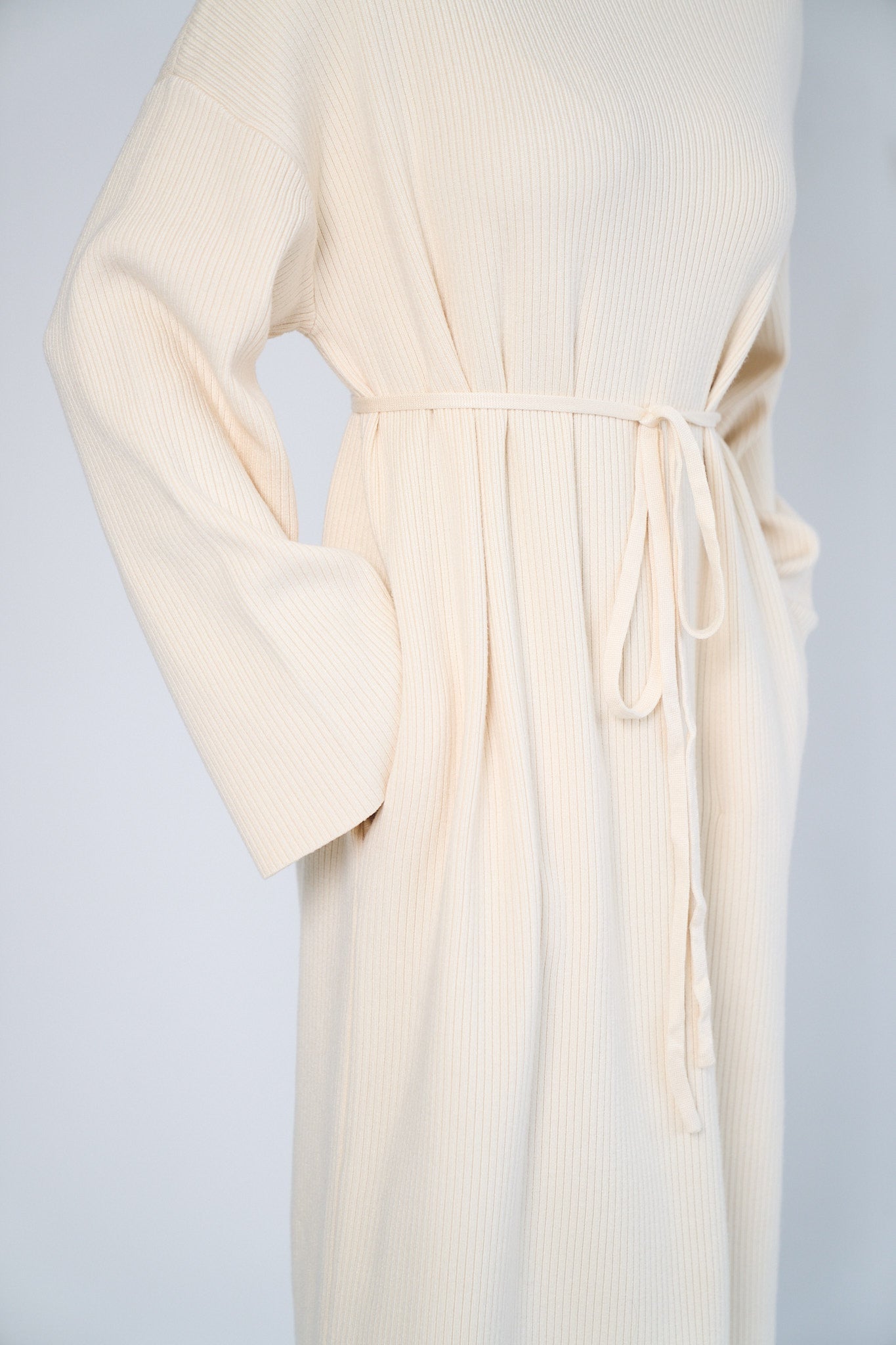 Autumn is Here - Closed Sweater Abaya