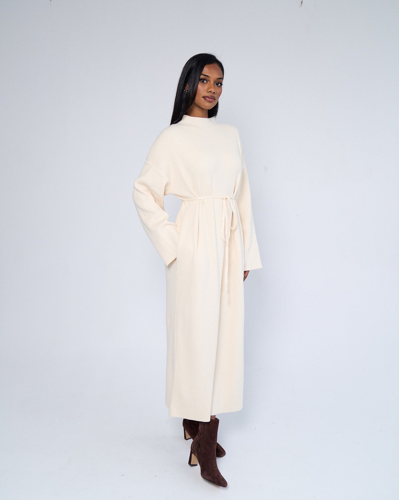 Autumn is Here - Closed Sweater Abaya