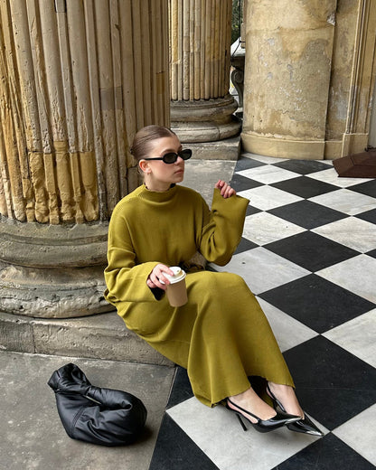 Autumn is Here - Closed Sweater Abaya