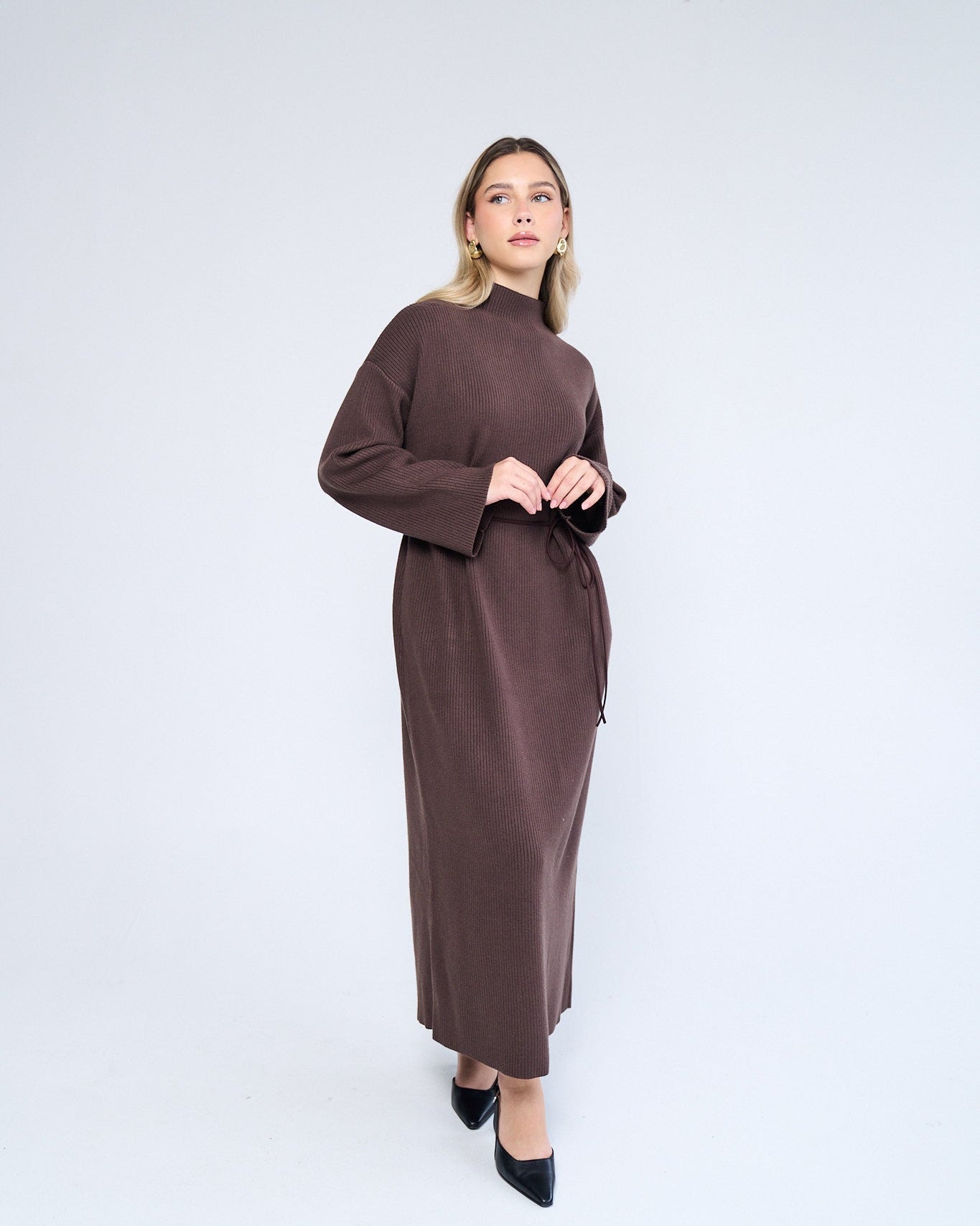 Autumn is Here - Closed Sweater Abaya