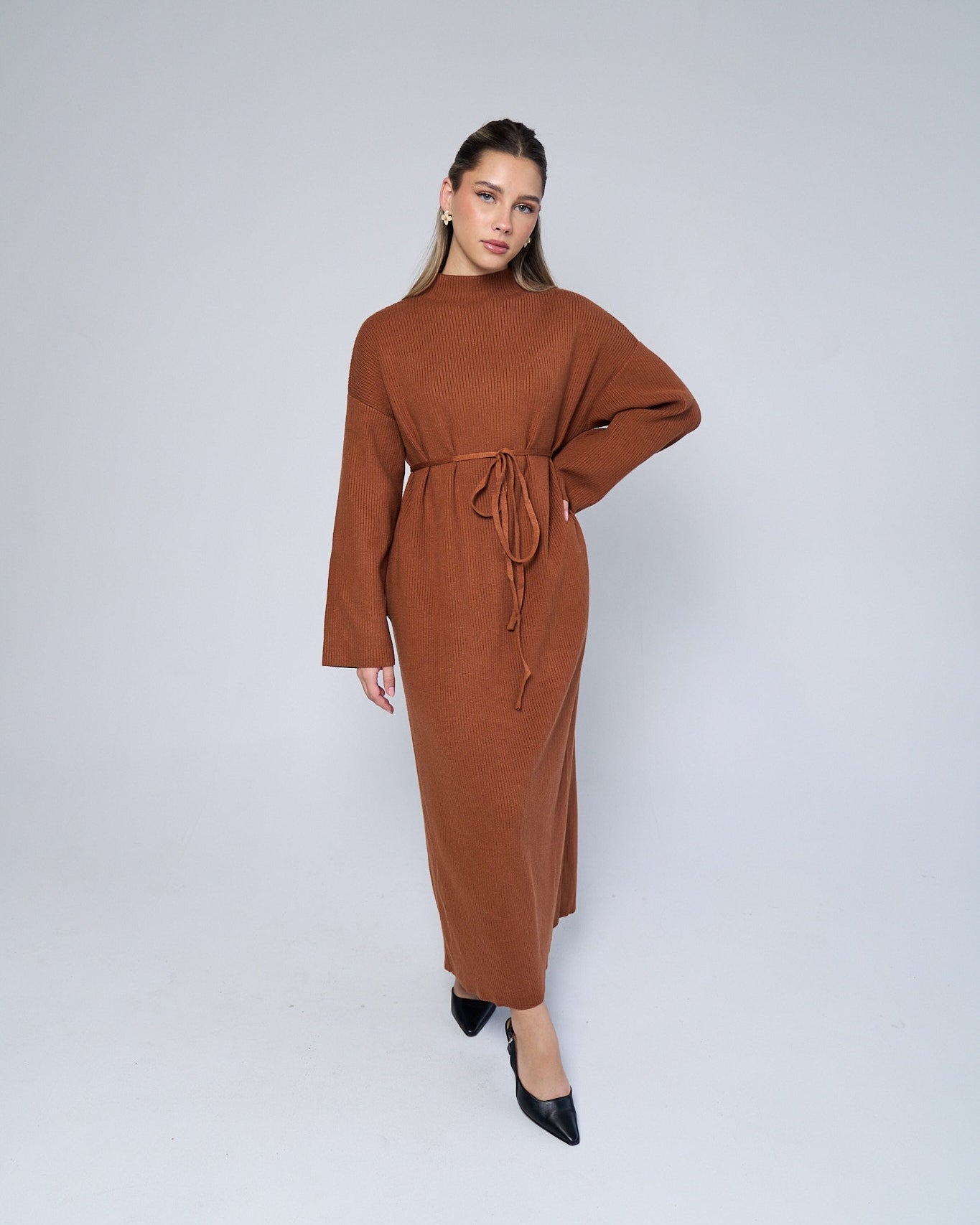 Autumn is Here - Closed Sweater Abaya