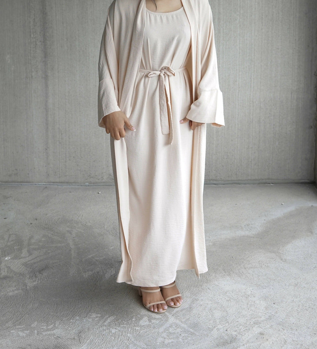 Manal Crepe Abaya Set