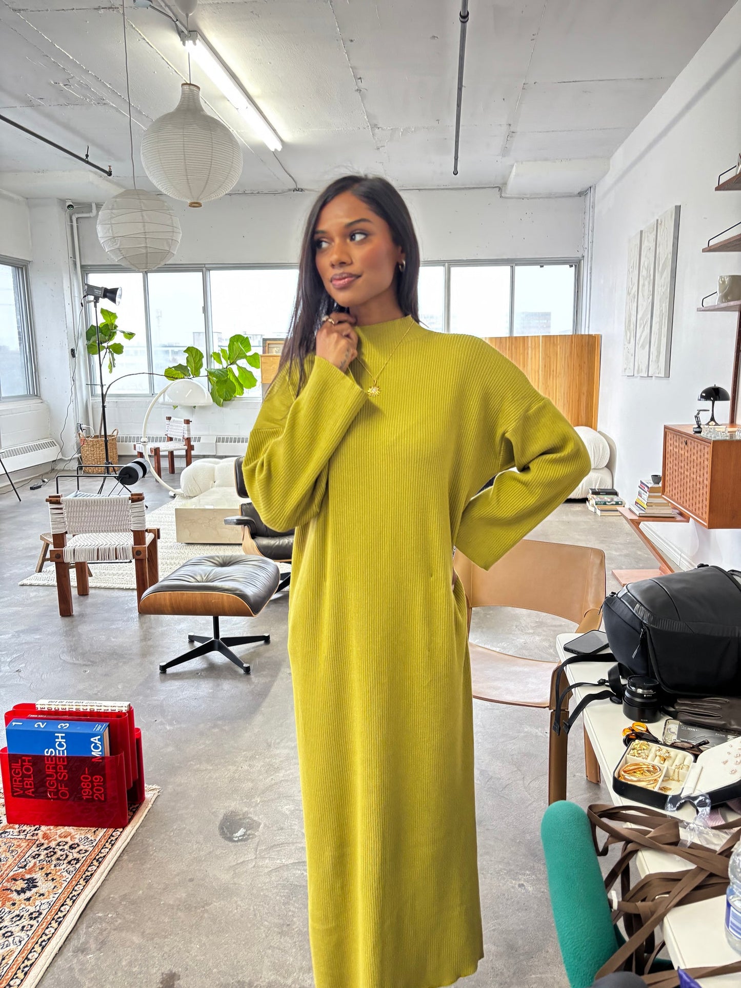 Autumn is Here - Closed Sweater Abaya