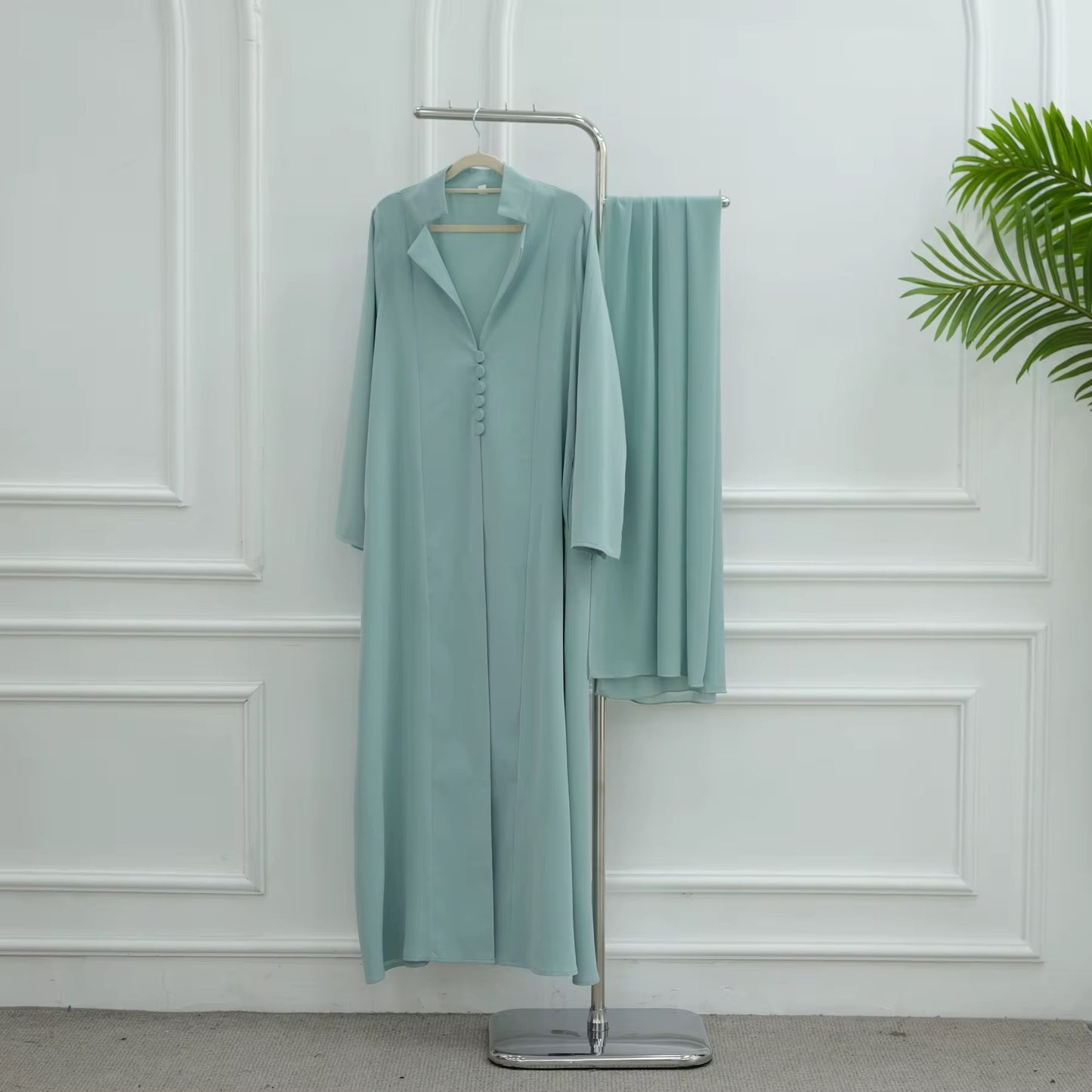 Zarqah Minimal Button Abaya