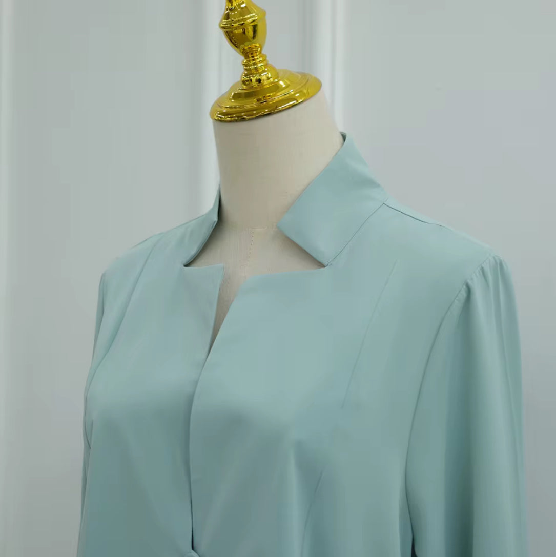 Zarqah Minimal Button Abaya