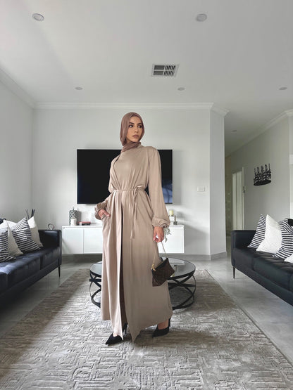 Amna High Neck Crepe Set