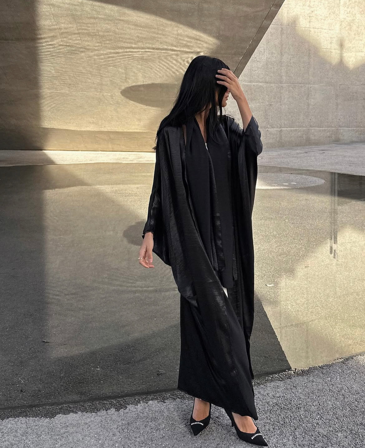 Dinner in Riyadh - Satin Kaftan (Hijab Included)