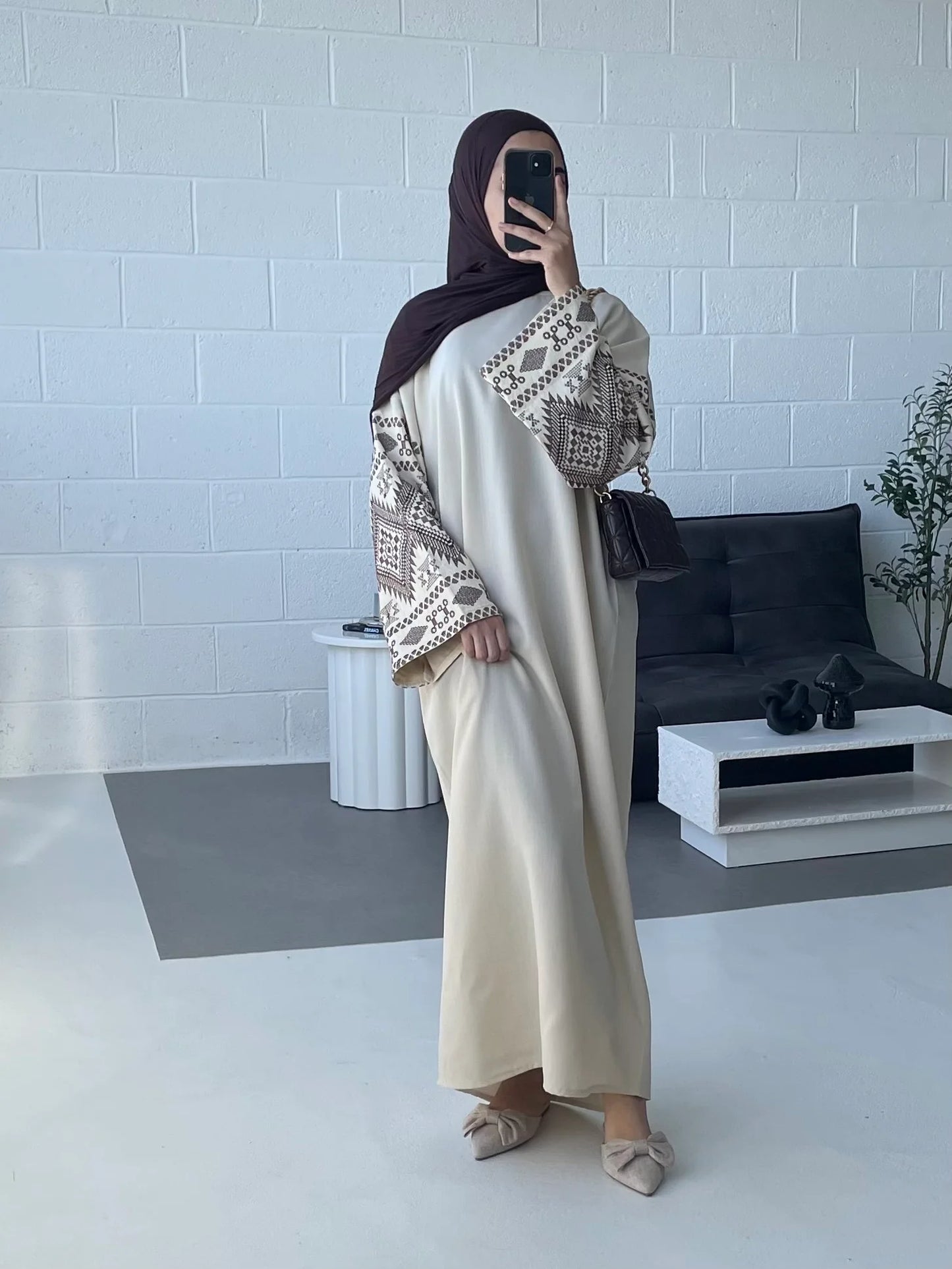 Reem Embroidered Arm Abaya