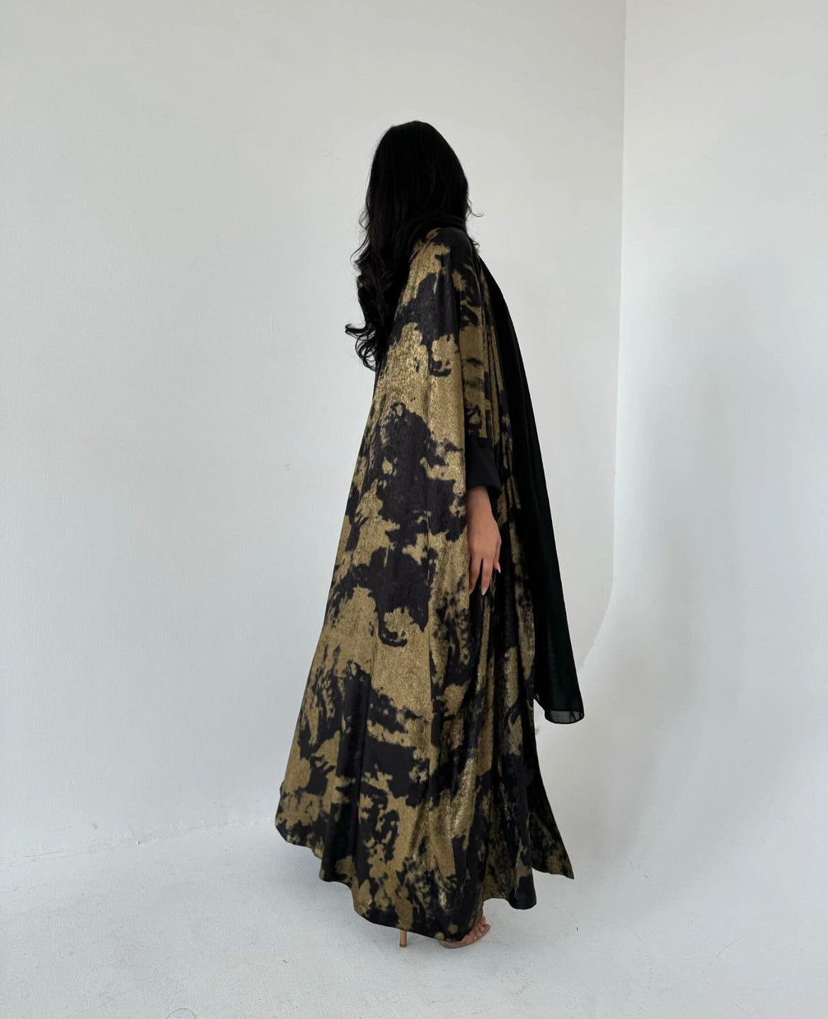 Rare Metals Abaya