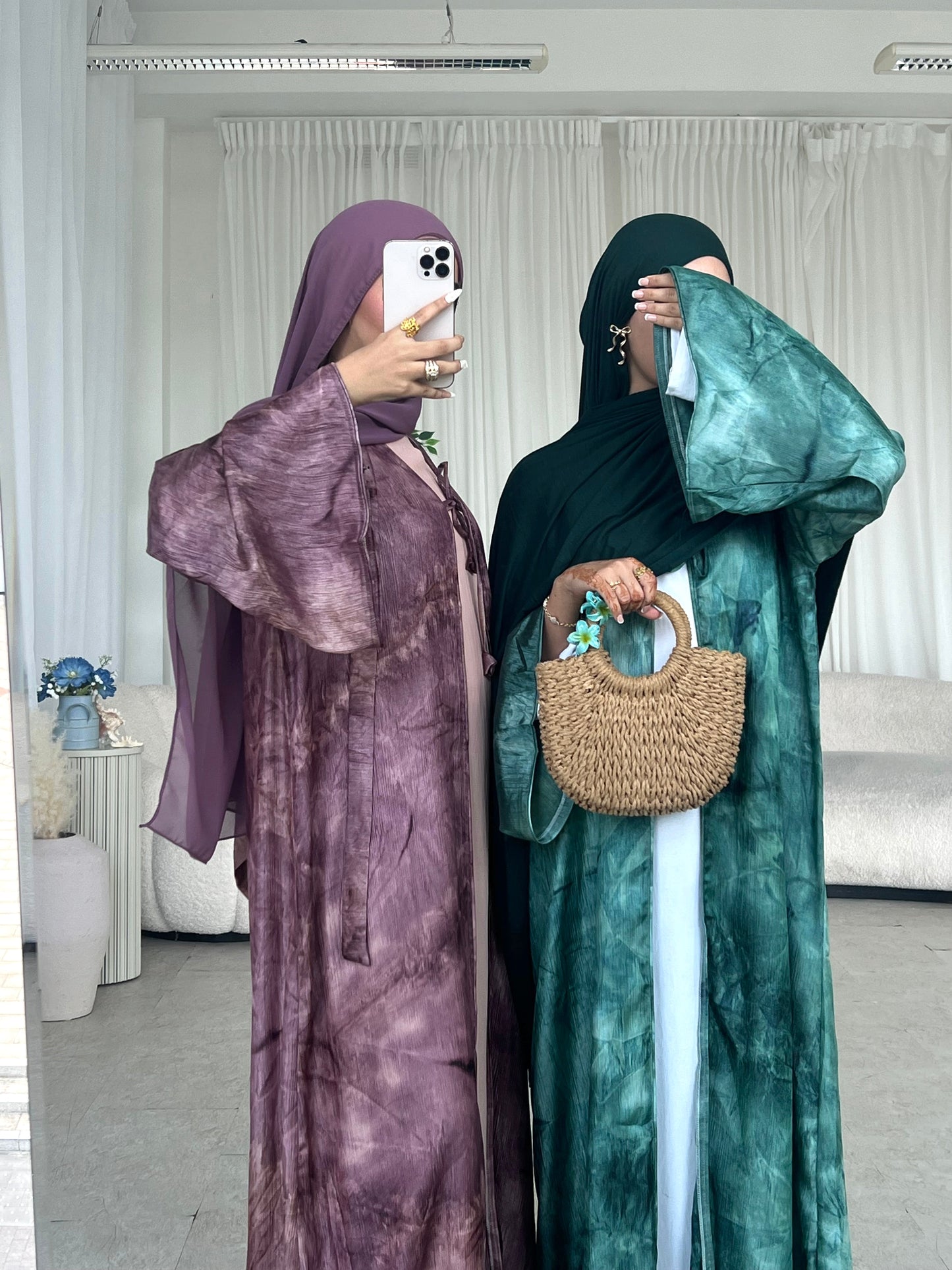 Marble Sheen - Bow Closure Abaya