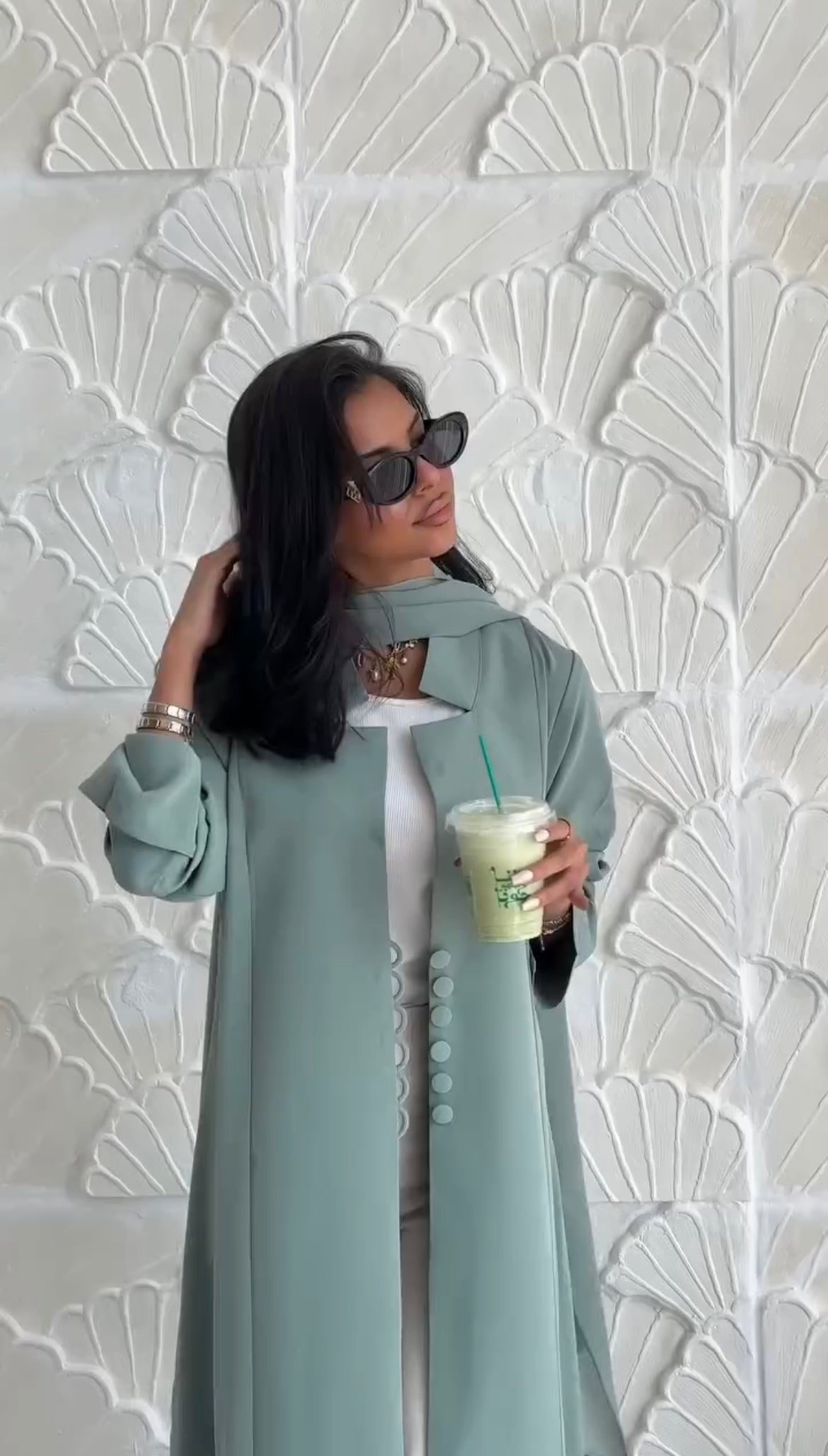 Zarqah Minimal Button Abaya