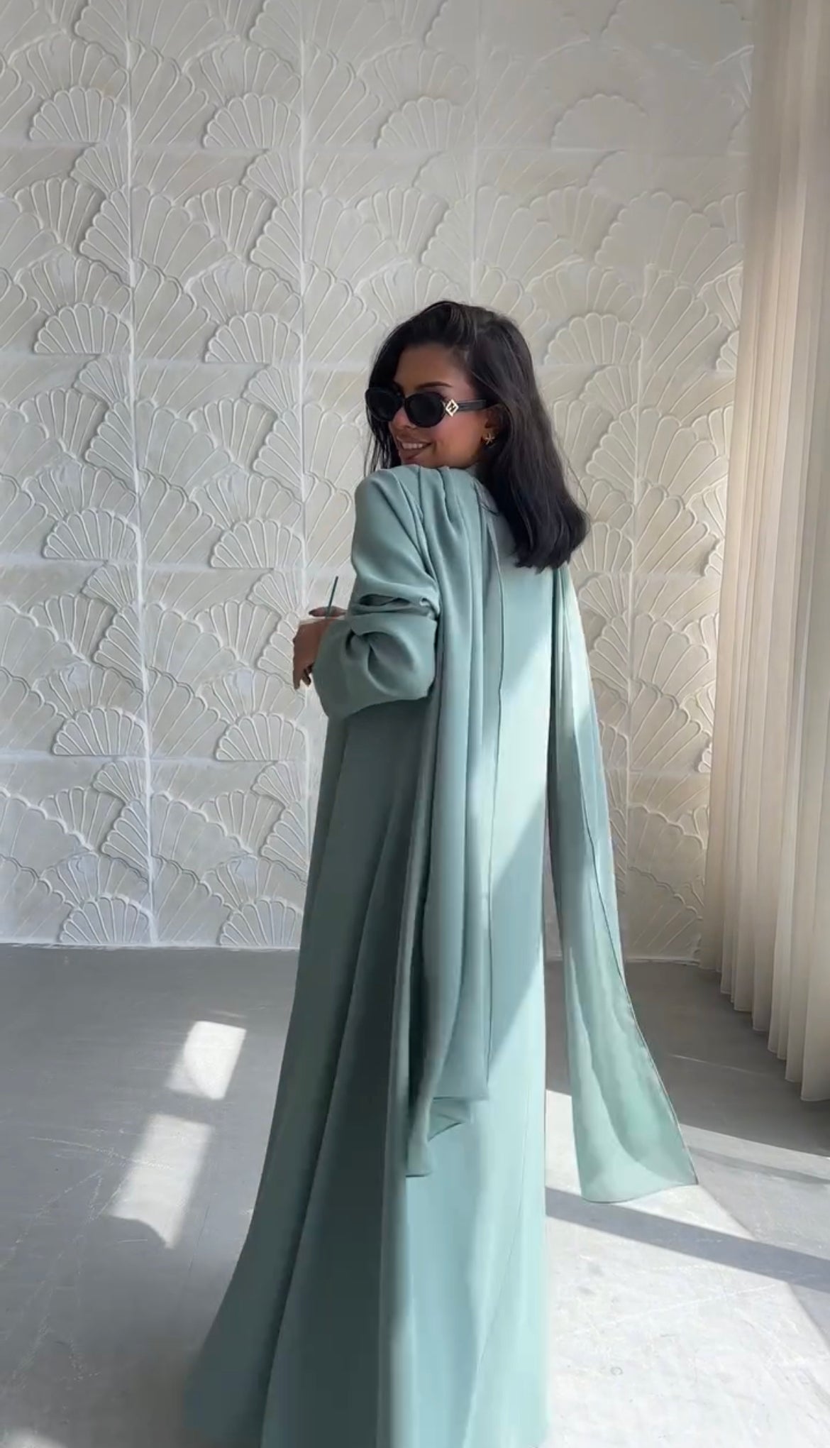 Zarqah Minimal Button Abaya