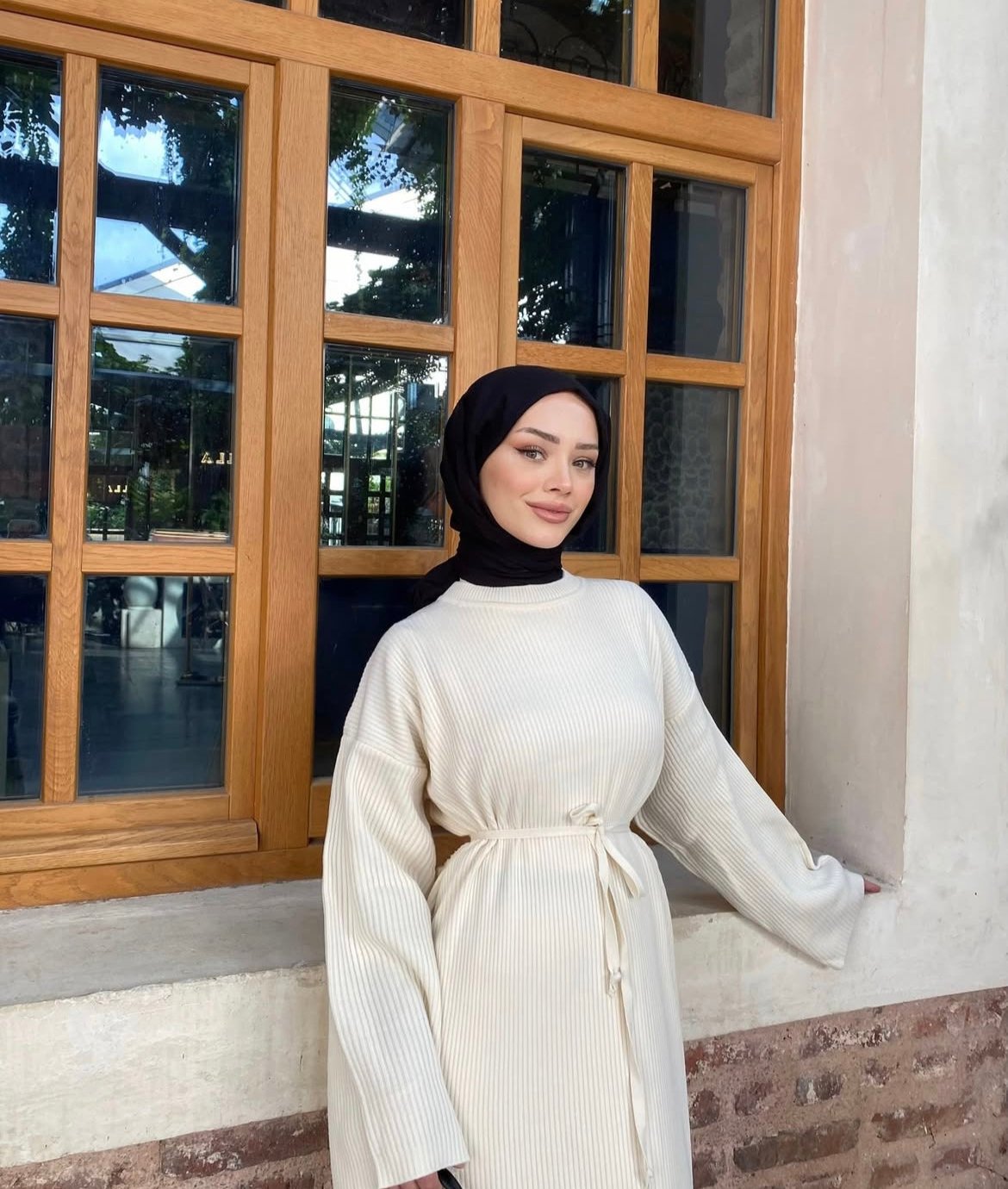 Closed Sweater Abaya