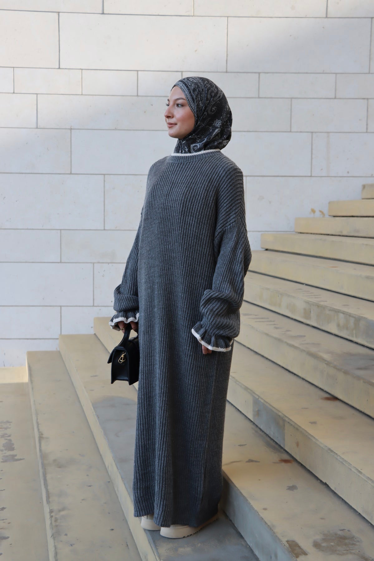 The Cottage - Sweater Abaya