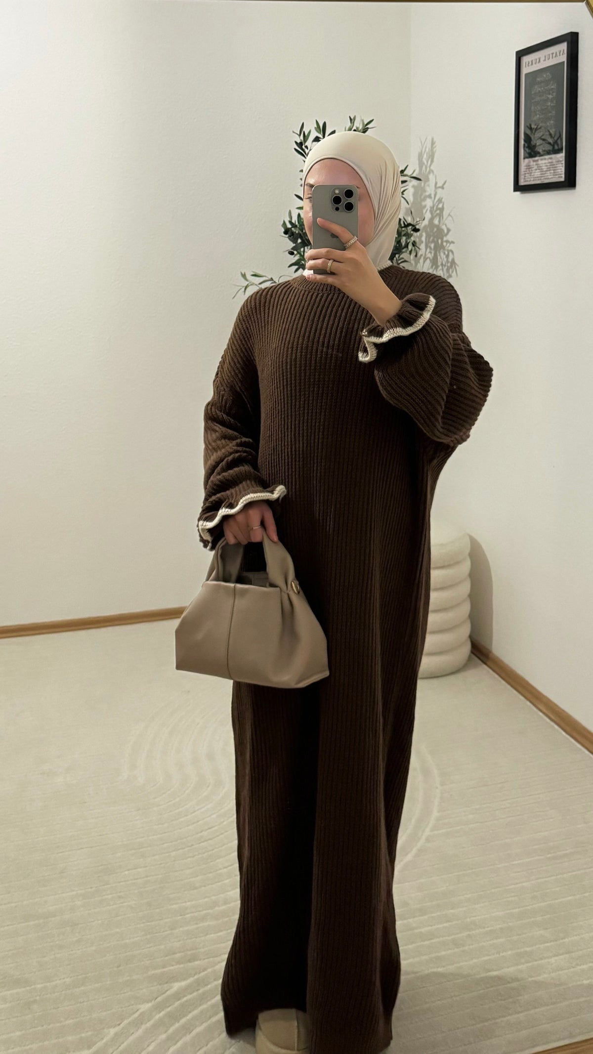 The Cottage - Sweater Abaya