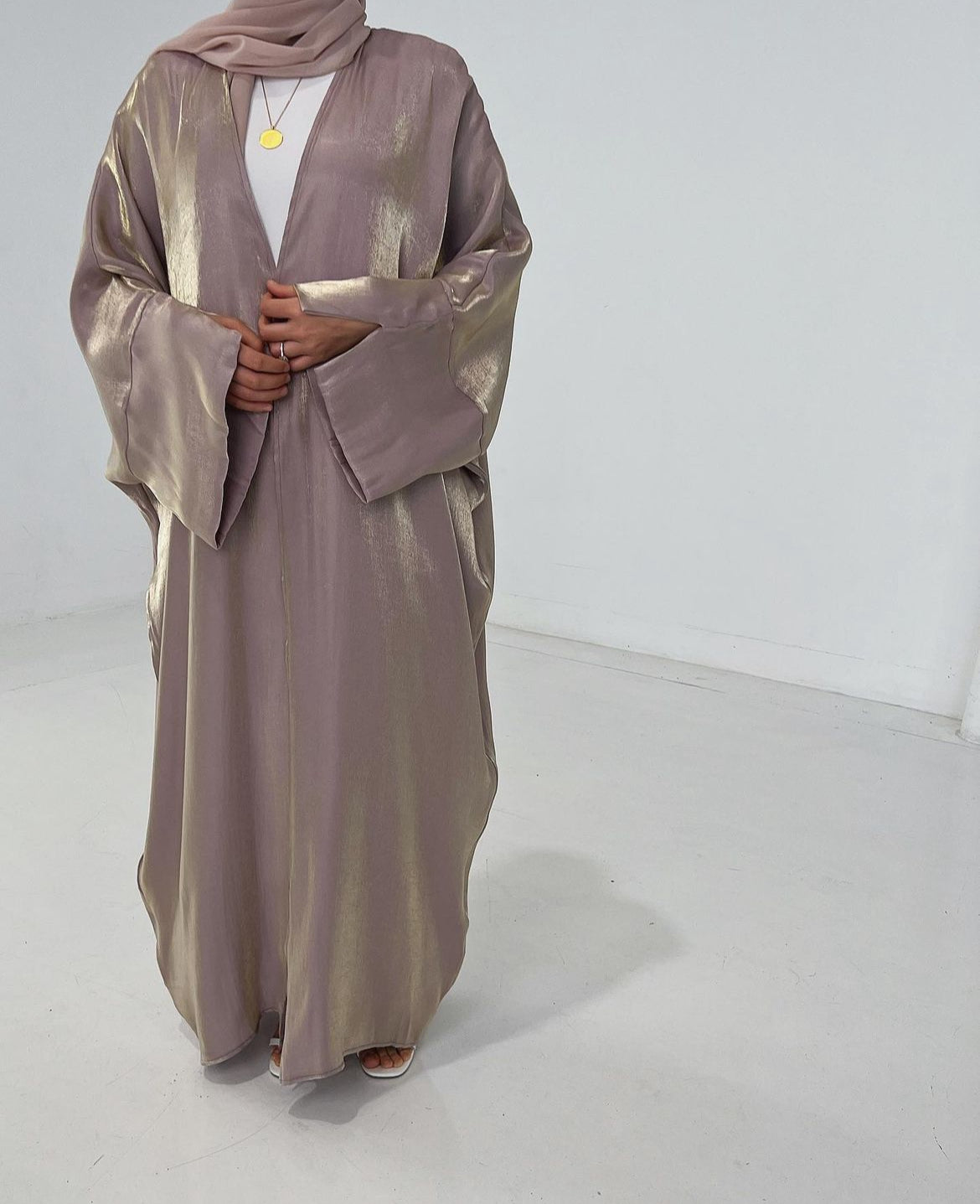 Shimmer Slit-Sleeve Abaya