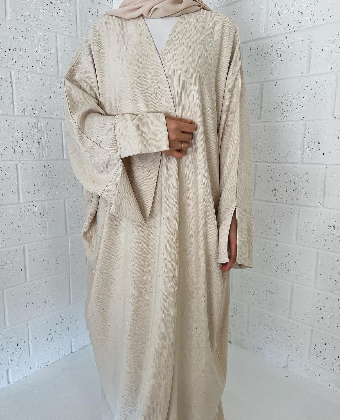 Starry Night - Ribbed Texture Slit Sleeve Abaya