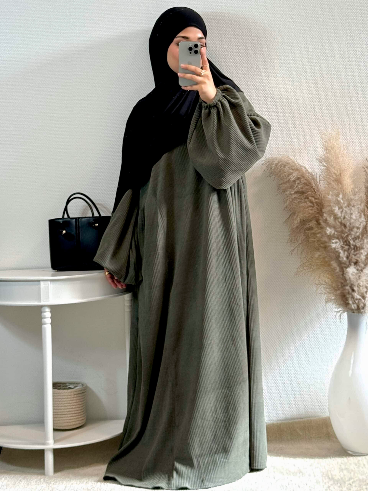 Corduroy Balloon Sleeve Abaya